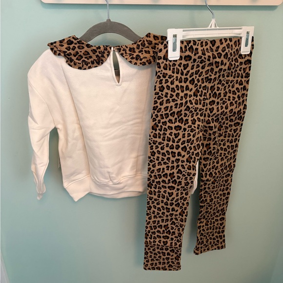 Gap VintageSoft Leopard Sweatshirt & Leggings Set - Picture 8 of 9